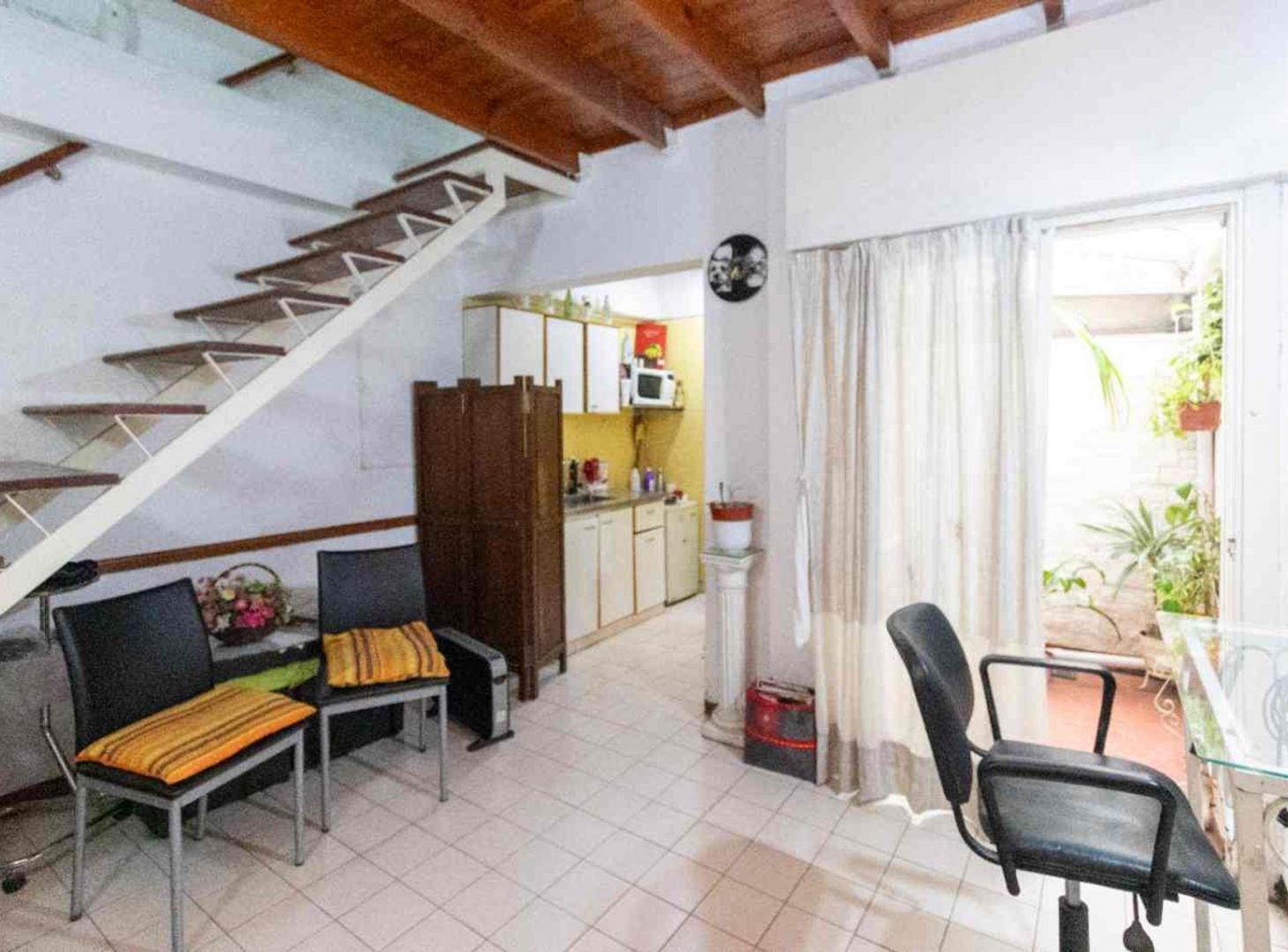 Foto de VENTA DEPTO TIPO LOFT EN PLANTA BAJA EN BARRACAS, imagen 1