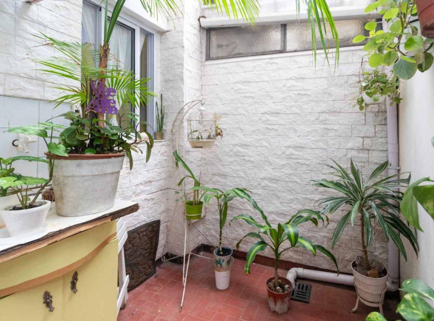 Foto de VENTA DEPTO TIPO LOFT EN PLANTA BAJA EN BARRACAS, imagen 3