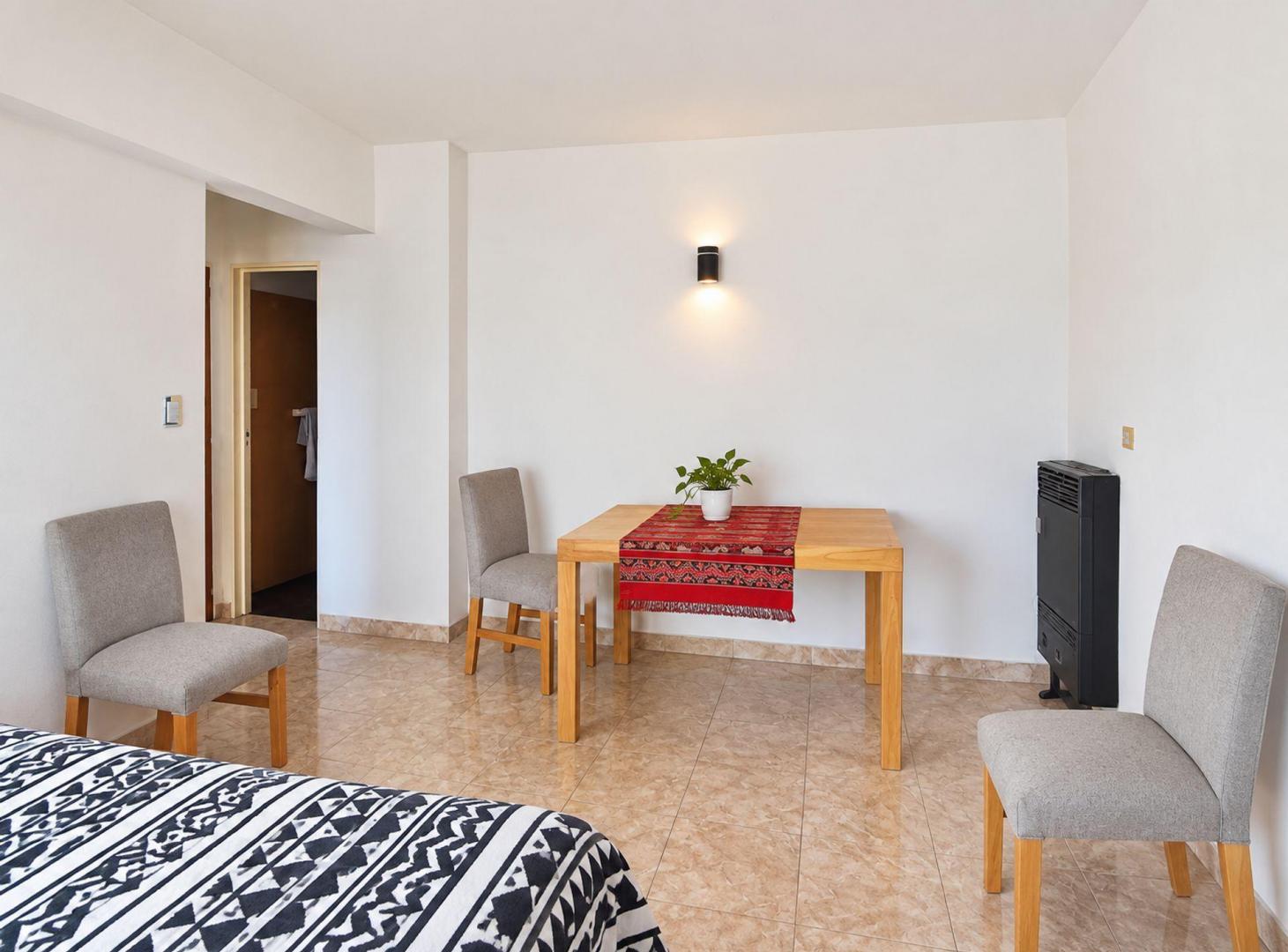 Foto de MONOAMBIENTE EN VENTA con RENTA - Est COGHLAN, imagen 3