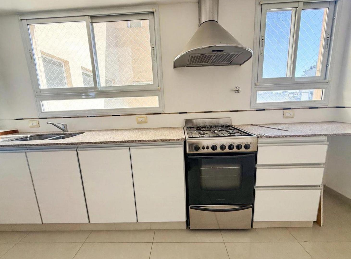 Foto de Venta dpto 3 amb espacio guardacoche Quilmes, imagen 4