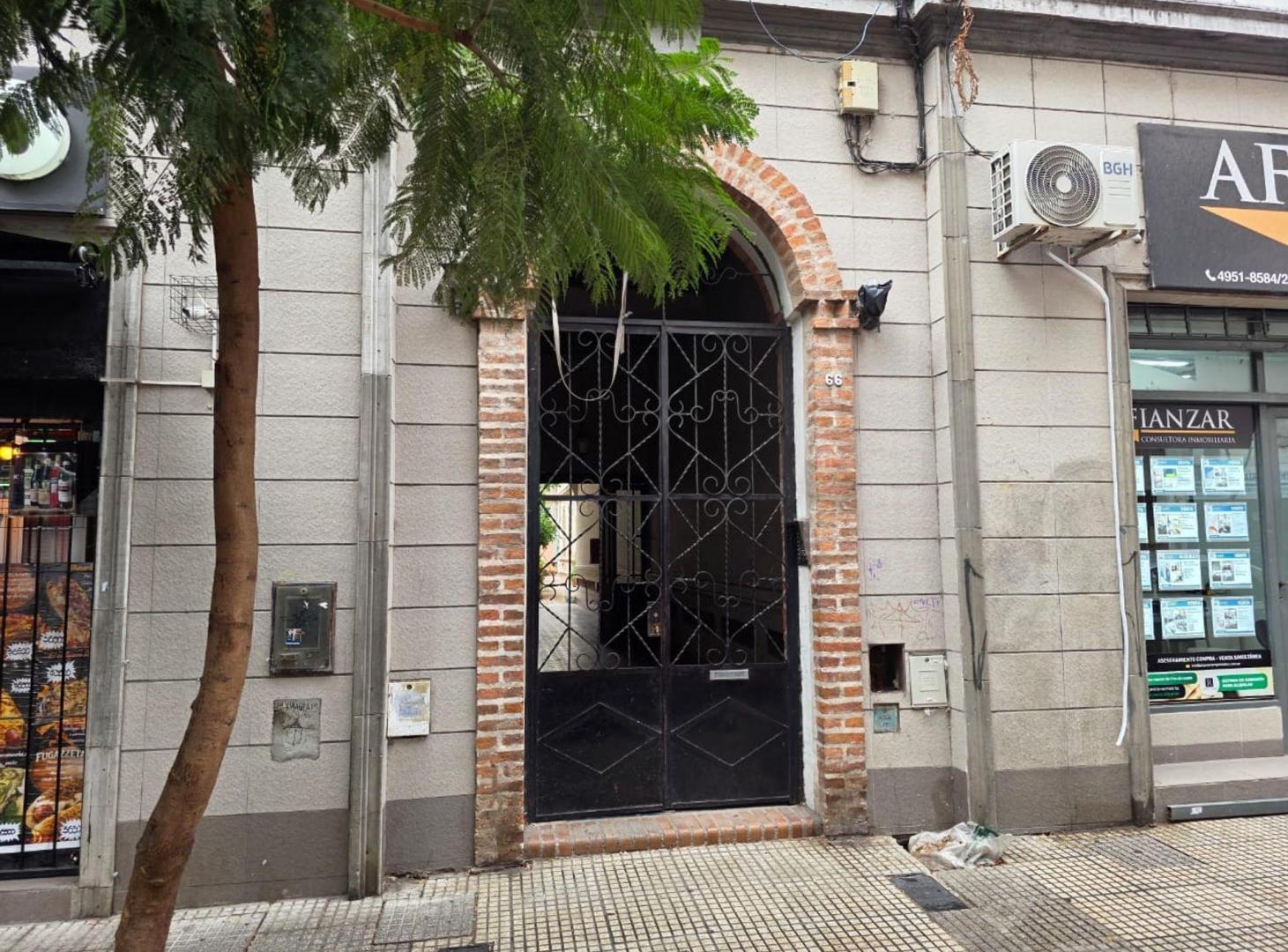 Foto de Venta PH 3 Amb c/Patio Planta Baja ideal Flipping, imagen 2