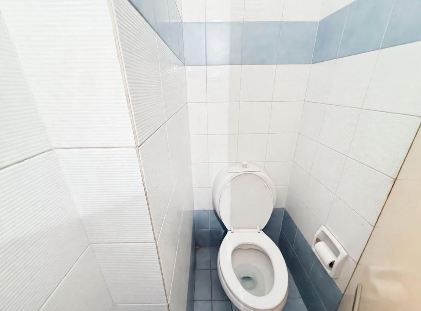 Foto de Venta oficina Quilmes centro. Cochera doble, imagen 2