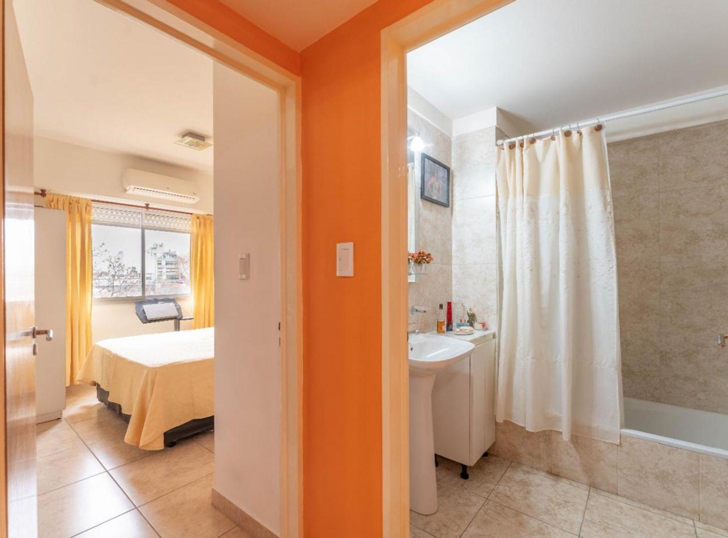 Foto de Venta 2 Amb Balcón Contrafrente Parque Avellaneda, imagen 3