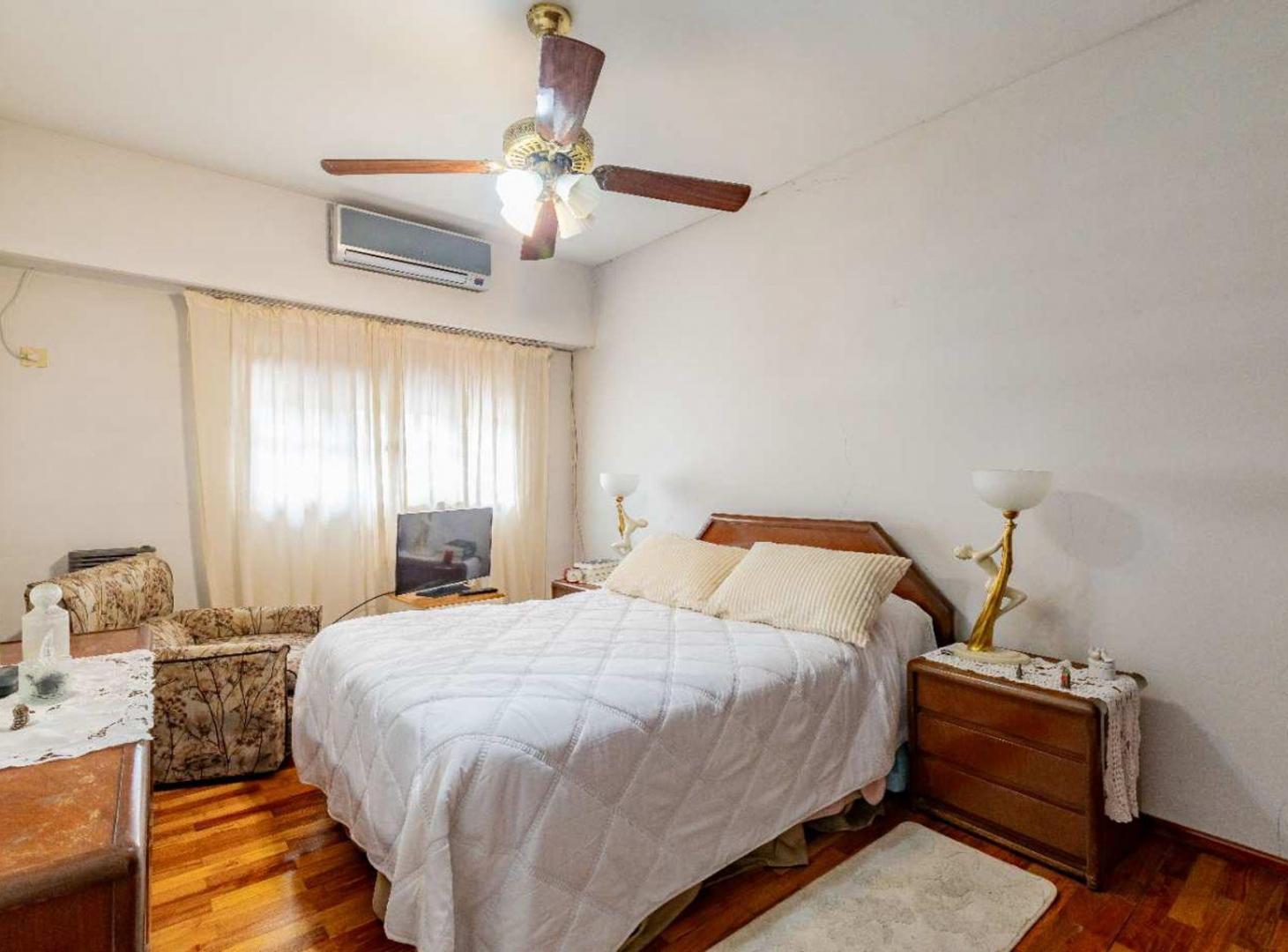 Foto de DUPLEX 4 AMB EN VENTA CON COCHERA JARDÍN PARRILLA, imagen 3