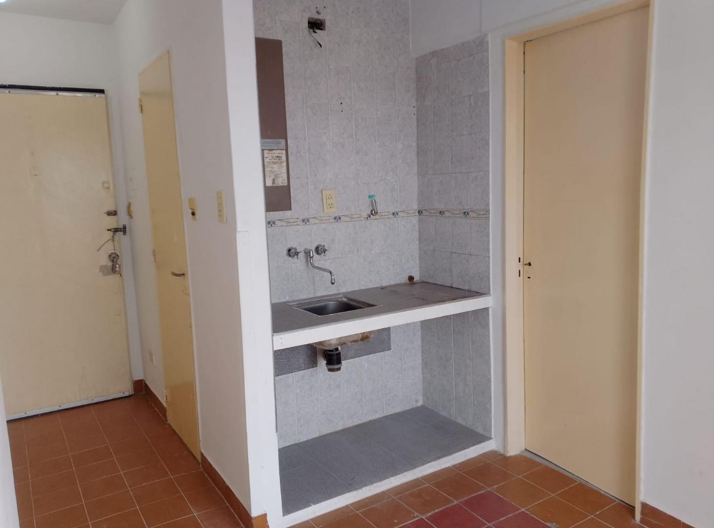Foto de VENTA DEPARTAMENTO 2 AMBIENTES ALMAGRO OPORTUNIDAD, imagen 2