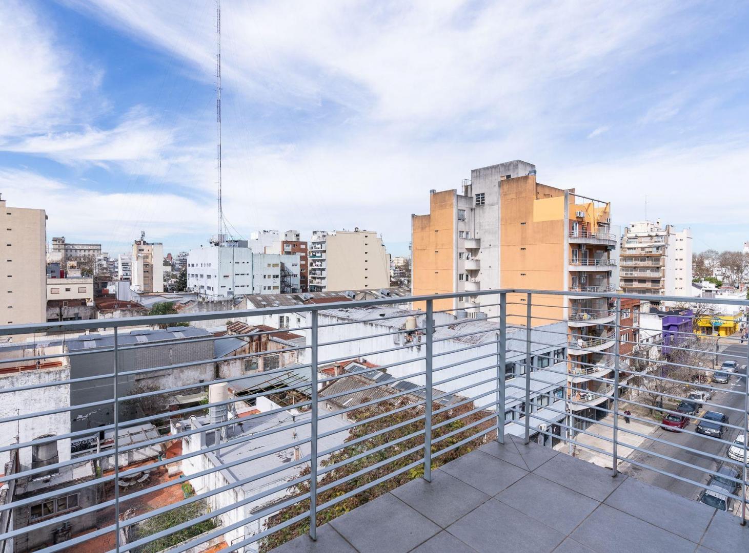 Foto de Venta Departamento Duplex 3 Ambientes 2 Balcones, imagen 2
