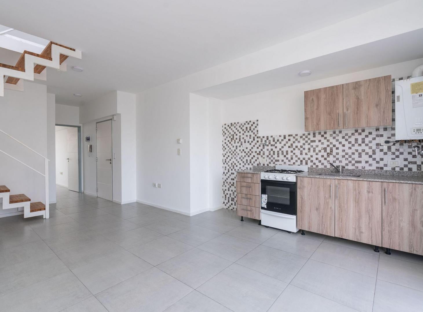 Foto de Venta Departamento Duplex 3 Ambientes 2 Balcones, imagen 3