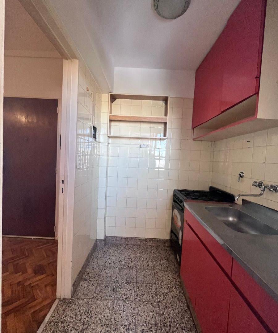 Foto de Salvadores, 1300, 2 ambientes, cocina y lavadero muy luminoso, imagen 2