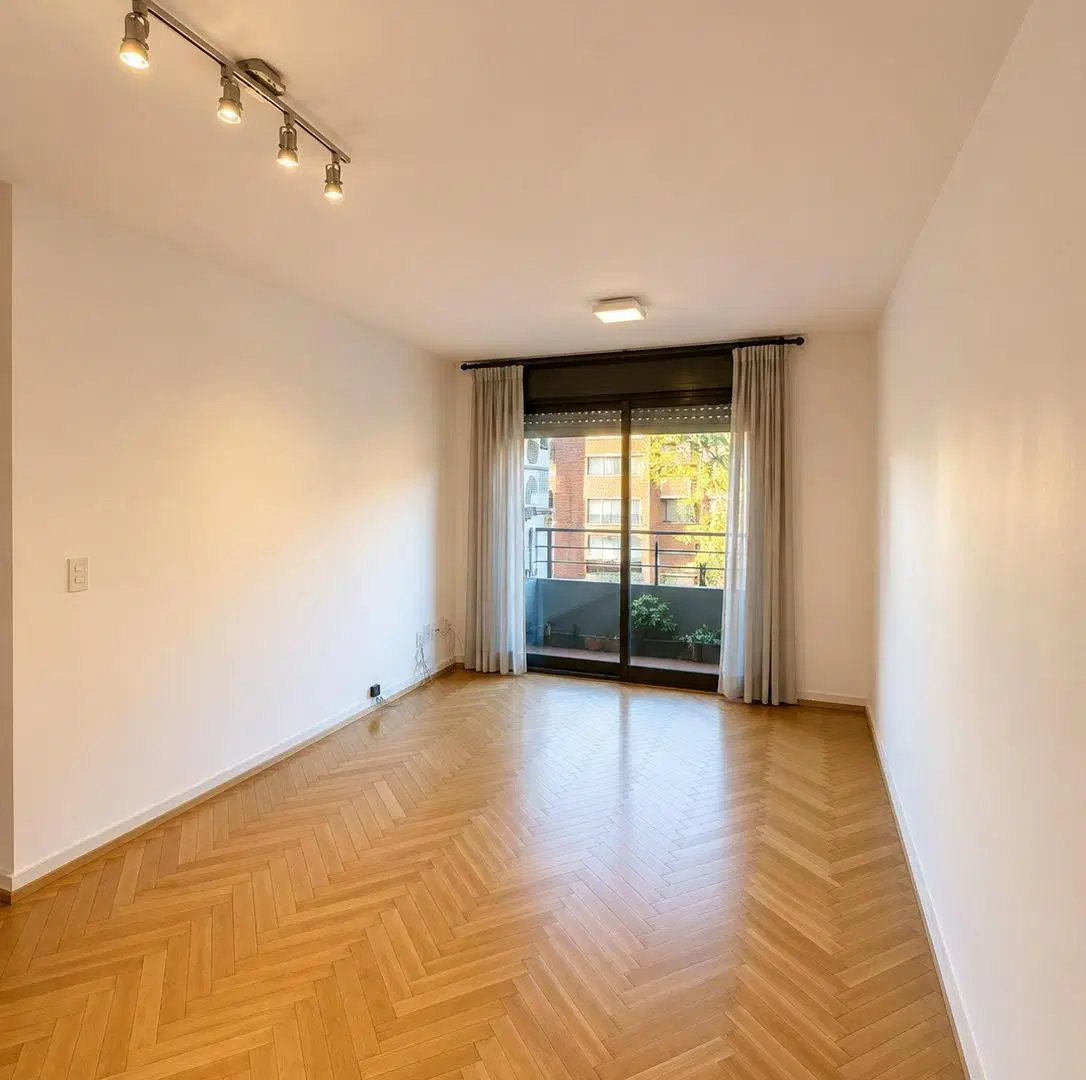 Moreno 55 ( Av Márquez) Excelente 2 Amb con balcón en Barrio de las Carreras. San Isidro 42m2 4