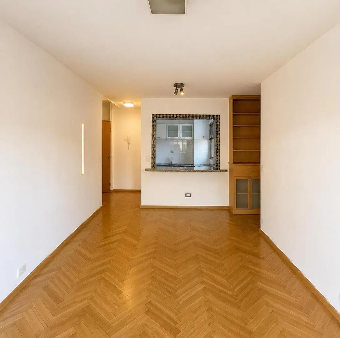 Moreno 55 ( Av Márquez) Excelente 2 Amb con balcón en Barrio de las Carreras. San Isidro 42m2 3