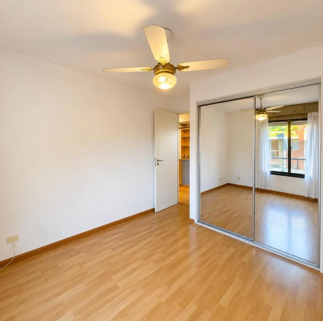 Moreno 55 ( Av Márquez) Excelente 2 Amb con balcón en Barrio de las Carreras. San Isidro 42m2 2