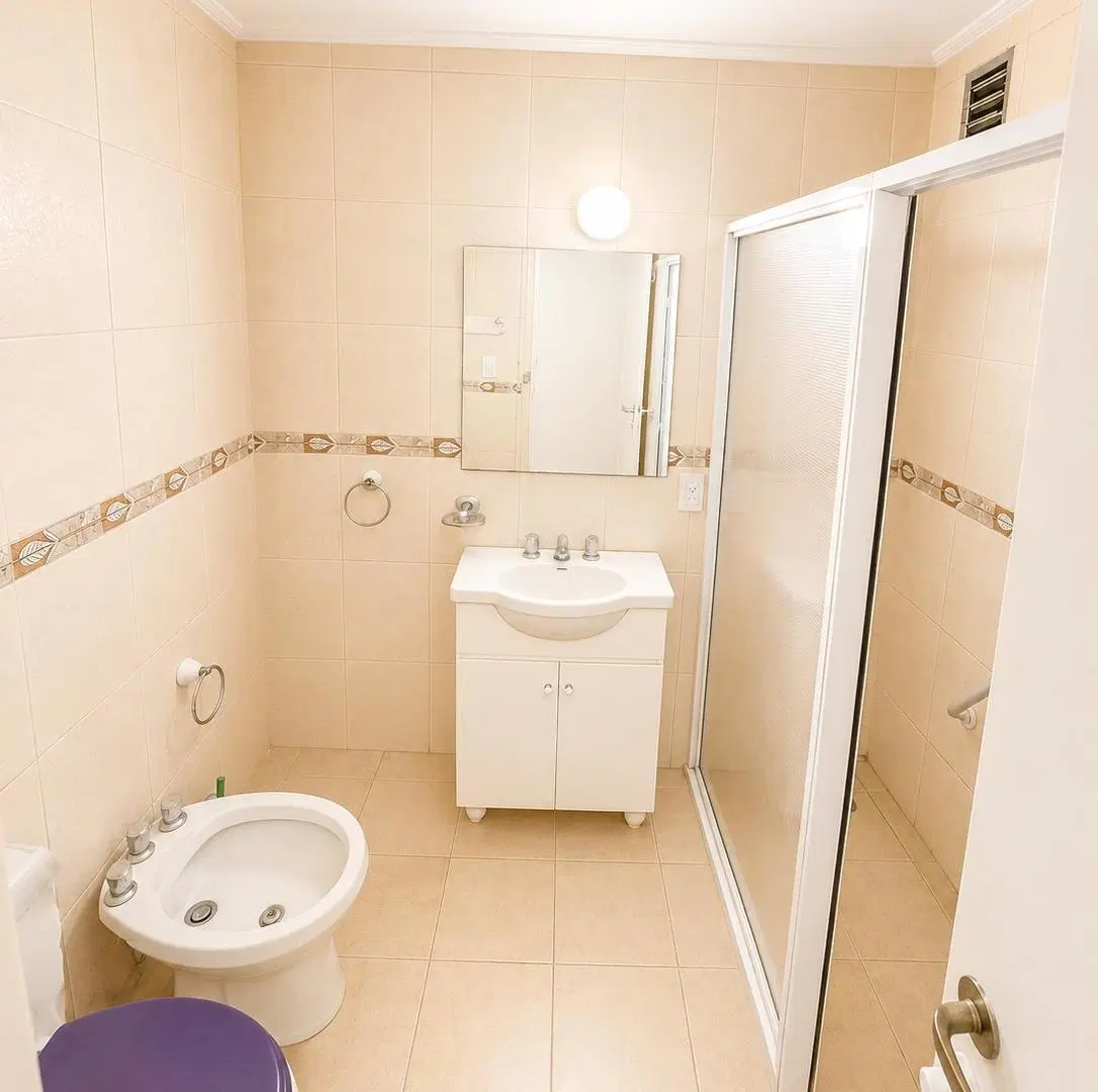 Las Heras y Tagle al frente 146 m² con cochera balcón al frente y patio cubierto 5
