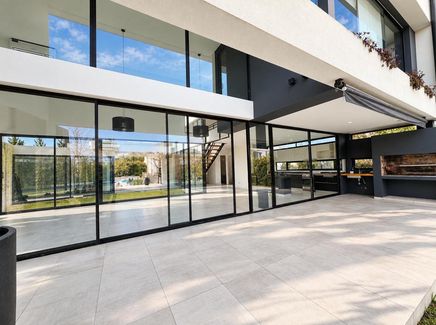 Foto de Casa en Venta Moderna - de Diseño - 296 m² - 7 ambientes en Los, imagen 5