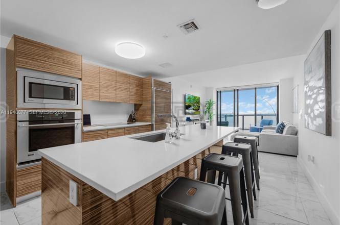 Foto de Departamento en Venta en Miami, Florida, Estados Unidos, imagen 3