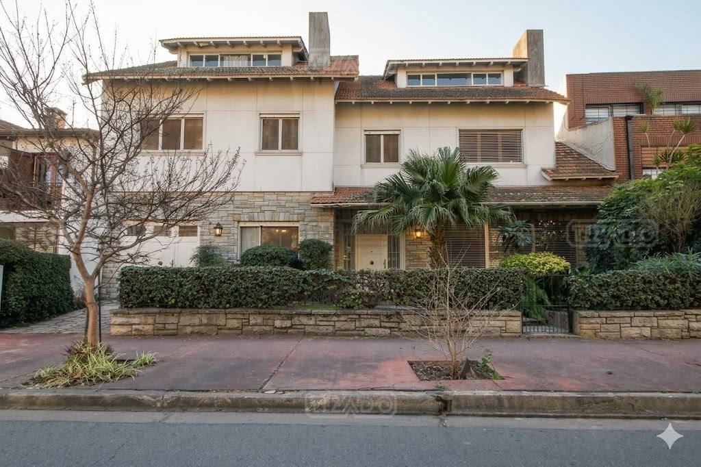 Casa Chalet  en Venta en Acassuso, San Isidro, G.B.A. Zona Norte