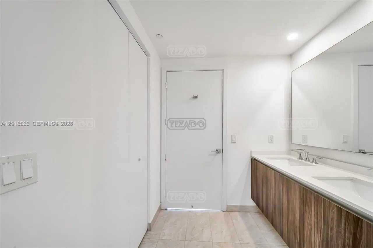 Departamento  en Venta en Edgewater, Miami, Florida 4