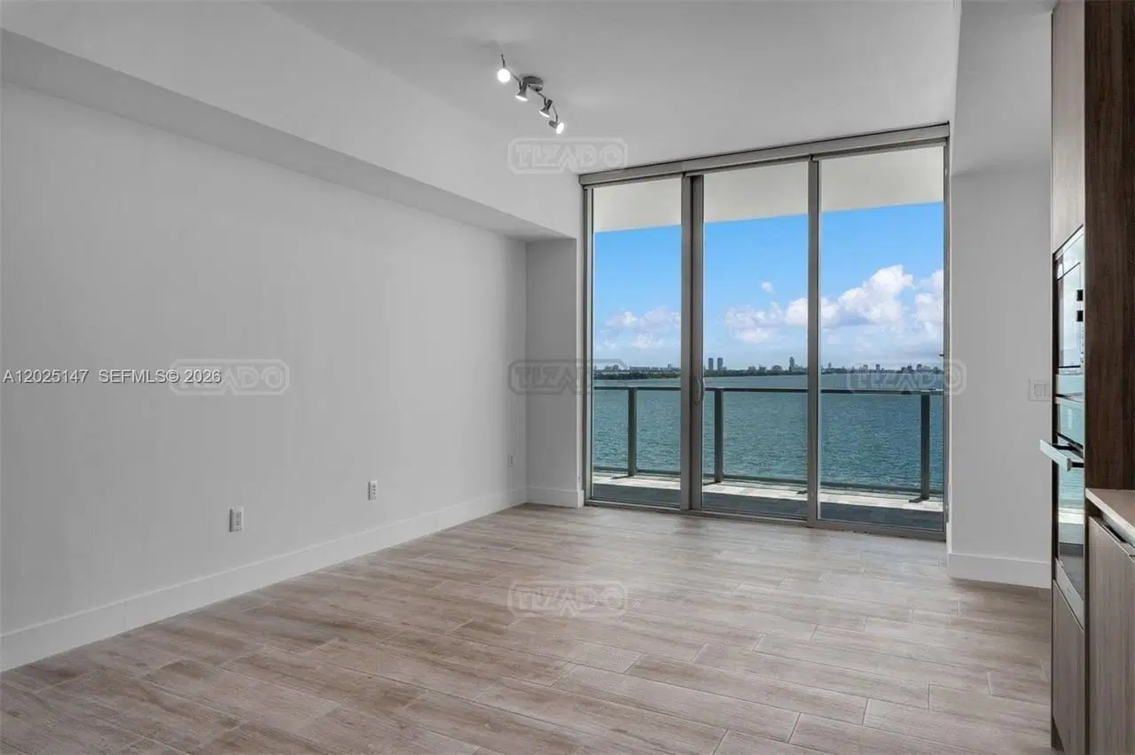 Departamento en Venta en Edgewater, Miami, Florida 3