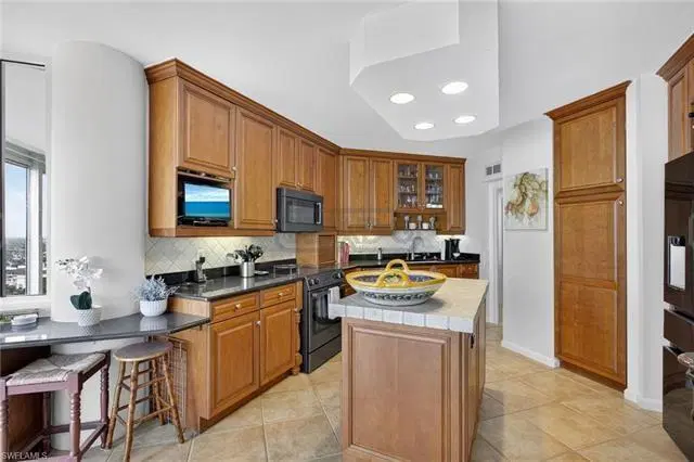 Departamento  en Venta en Naples, Condado de Collier, Florida 4