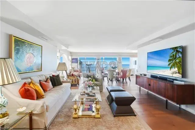 Departamento  en Venta en Naples, Condado de Collier, Florida 2