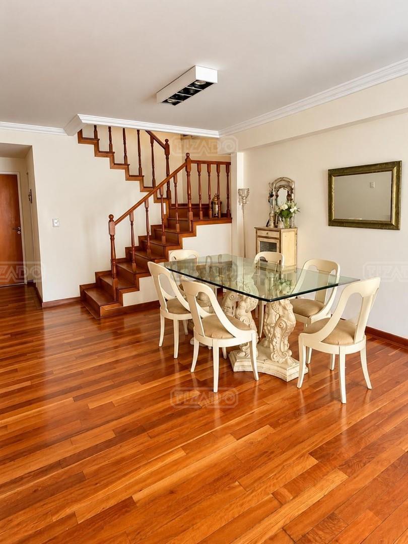 Foto de Casa Triplex en Venta en Olivos, Vicente López, G.B.A. Zona Norte, imagen 1
