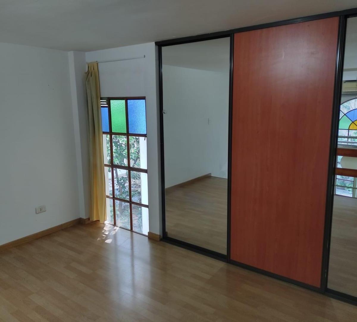 Foto de Excelente Loft en doble altura, con patio, imagen 5