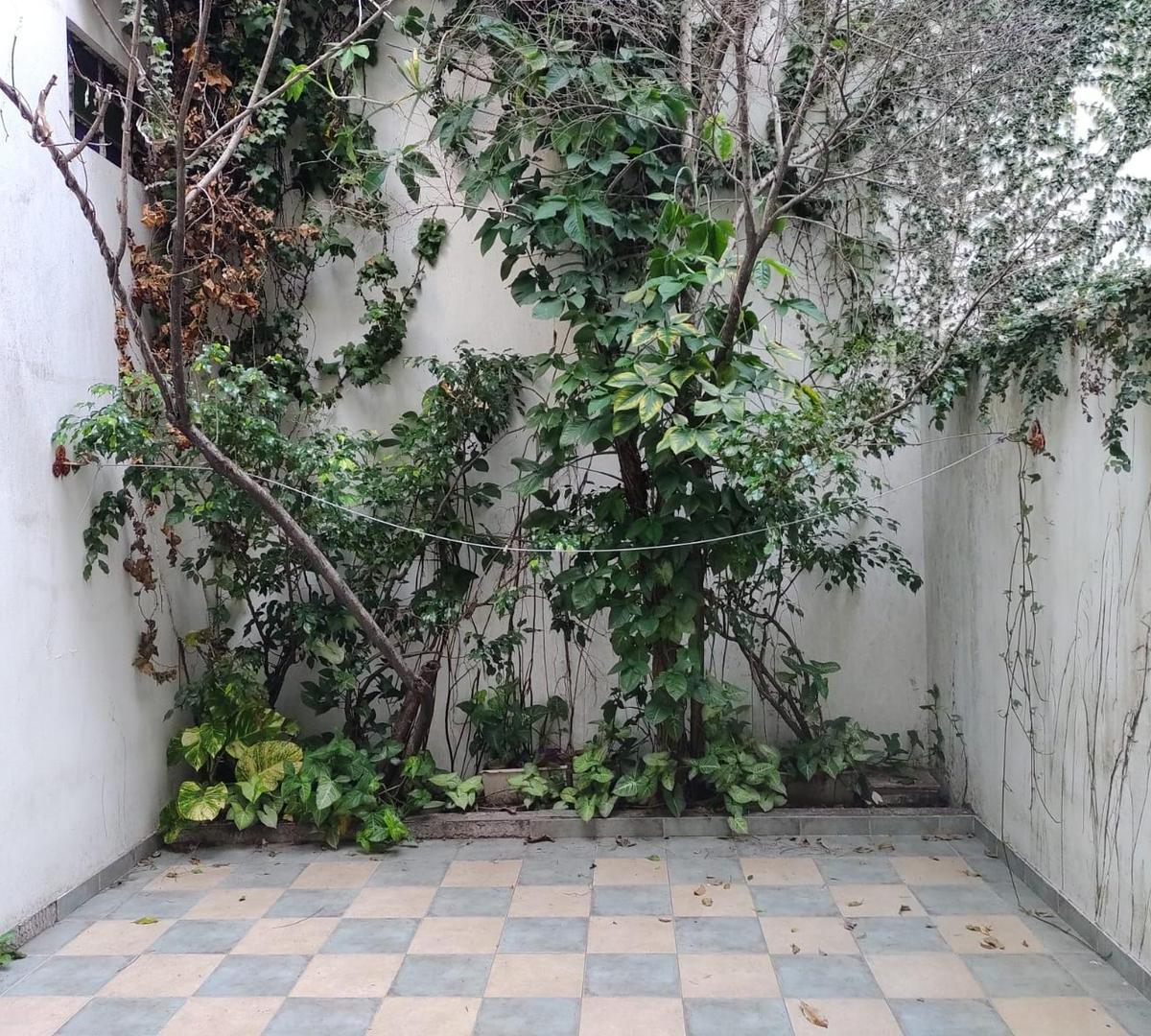Excelente Loft en Doble Altura, con Patio 3