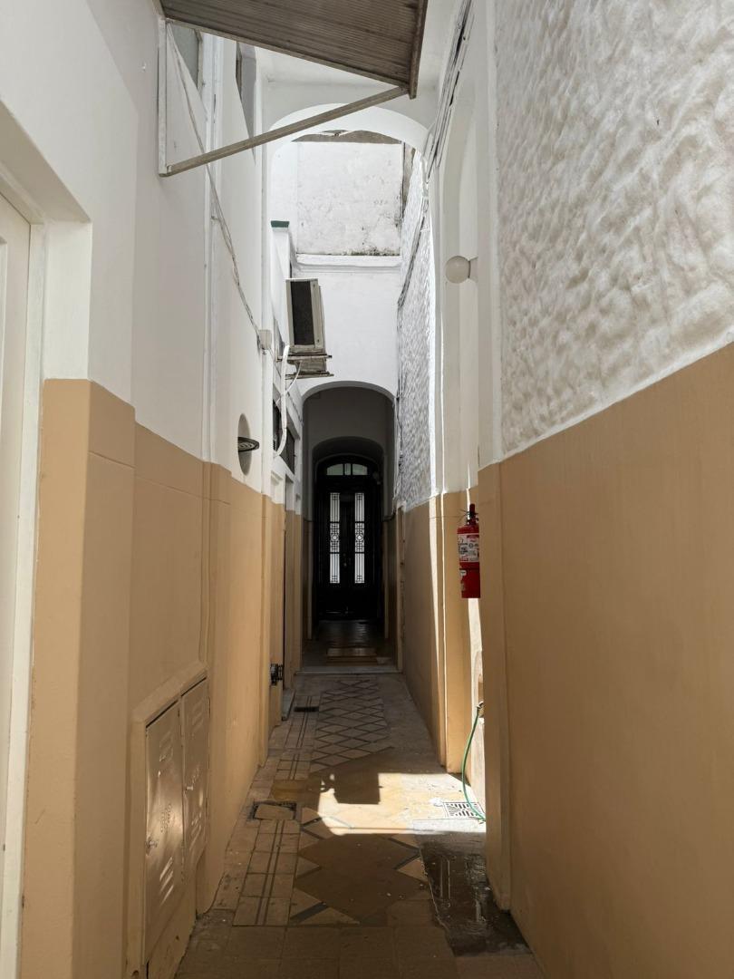 Foto de Muy lindo PH primer piso por escalera, muy bajas expensas, imagen 2