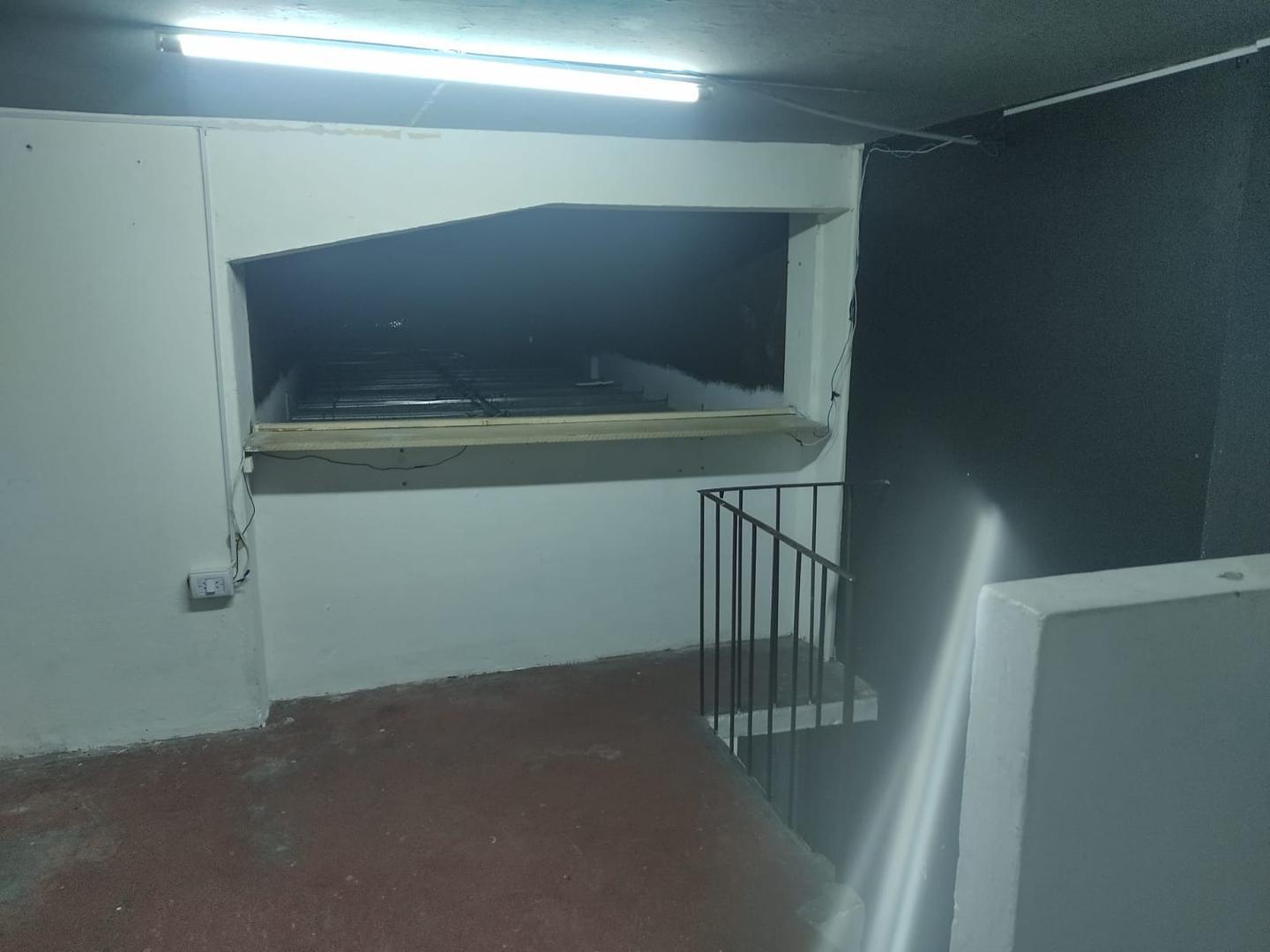 Foto de Local comercial, planta, subsuelo y entre piso., imagen 1