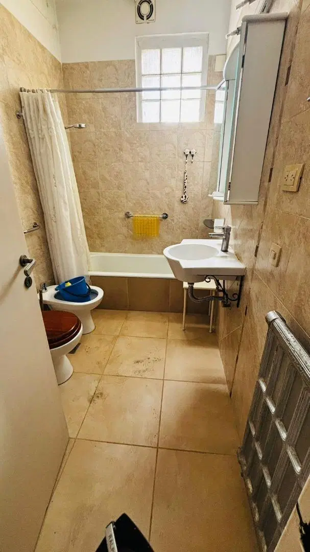 Departamento de 3 ambientes al frente con balcón 2