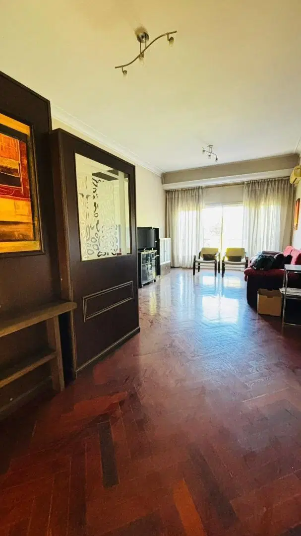Departamento de 3 ambientes al frente con balcón 3