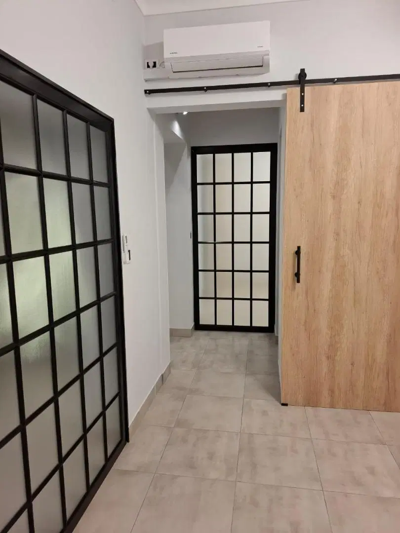 PH de 2 ambientes mas escritorio, con terraza propia 3