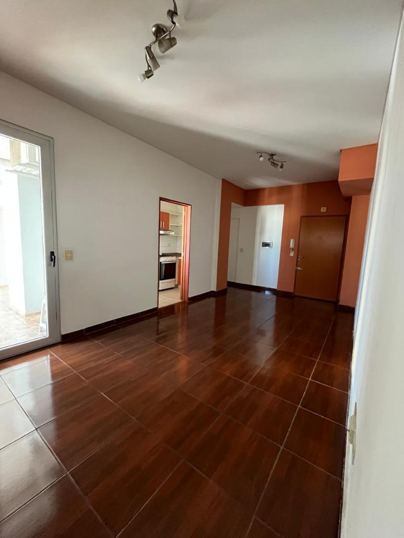 Foto de Departamento de 2 ambientes con balcón al contrafrente, imagen 2