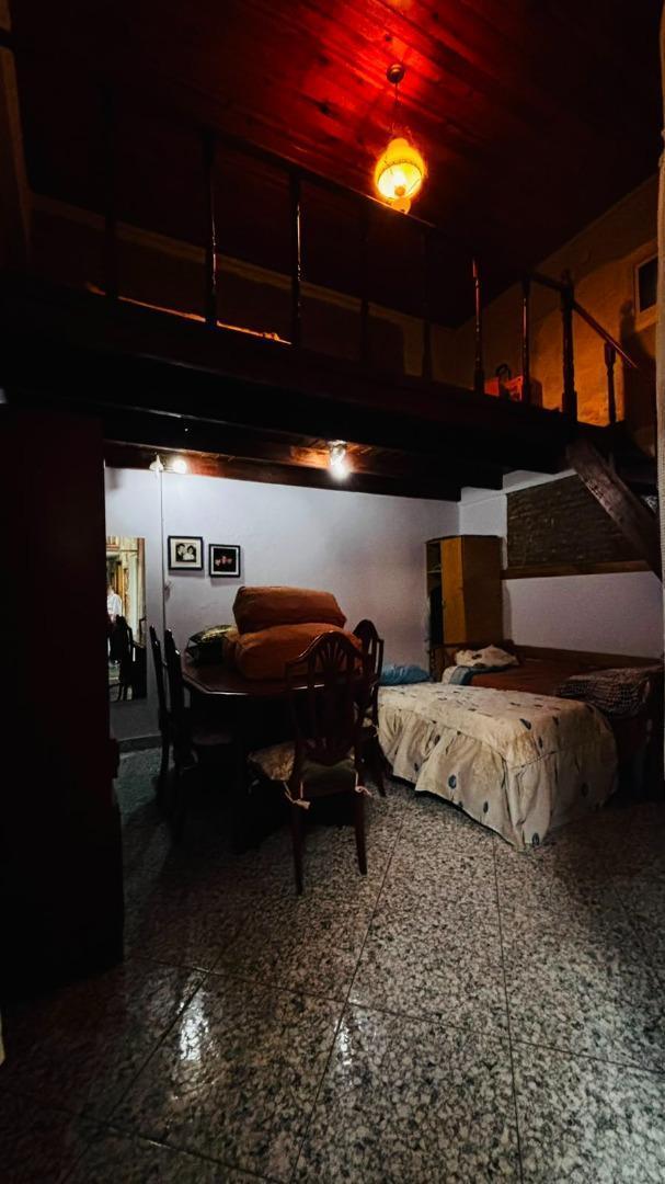 Foto de Departamento tipo casa PH, de 3 amb, c/dep. y entrepiso, imagen 1