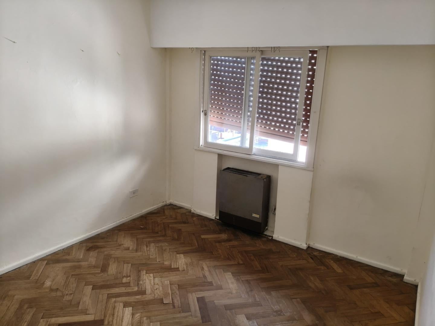 Foto de Departamento de 2 ambientes lateral, lavadero separado, imagen 4
