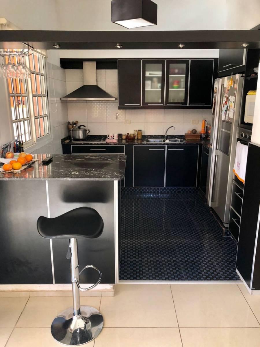 Foto de Impecable casa reciclada a nuevo en Victoria, en venta, imagen 5