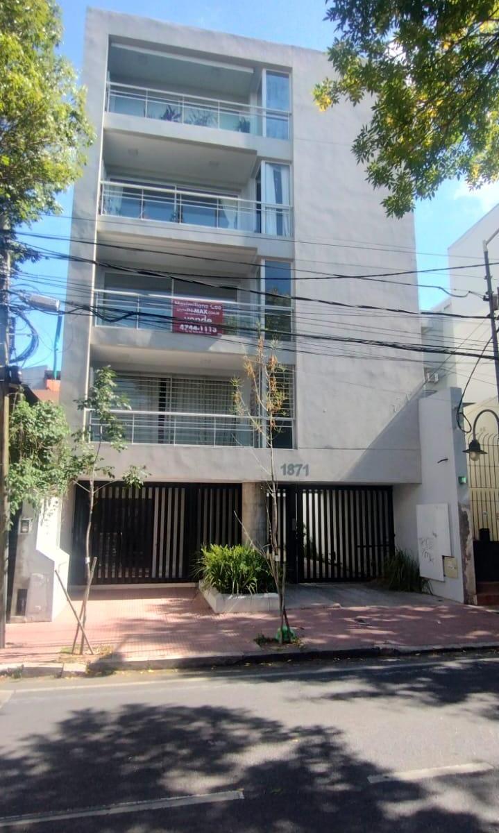 Departamento de 2 amb semi nuevo en venta , San Frenando centro.