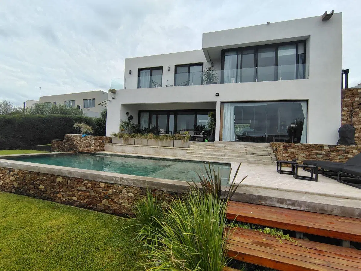 Espectacular casa en venta en Acacias a la laguna 5