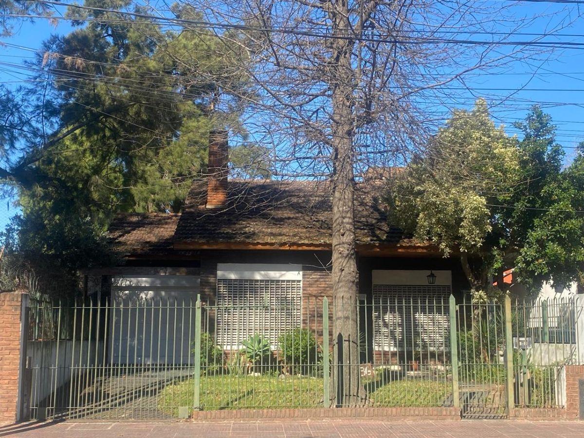 Hermoso chalet en venta sobre Ruta 202 en San Fernando