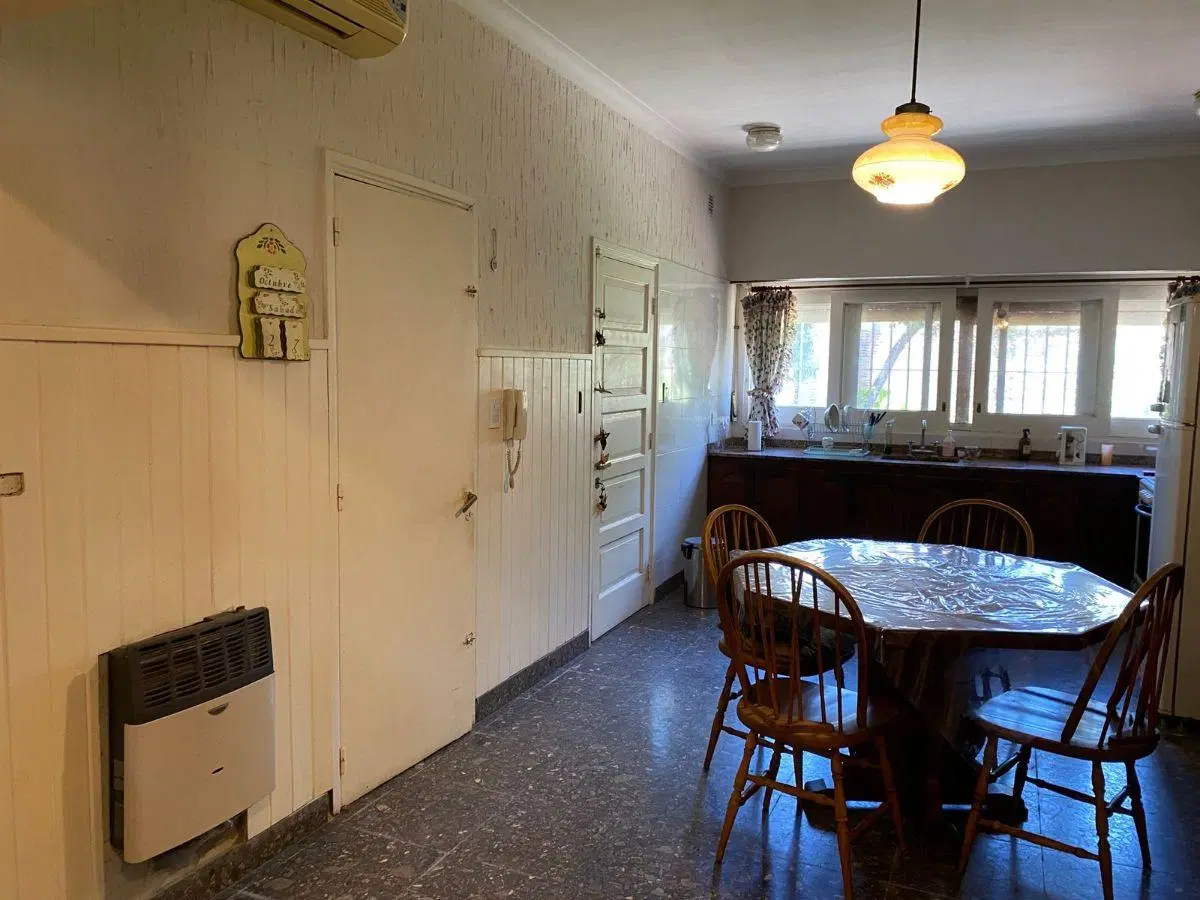 Hermoso chalet en venta sobre Ruta 202 en San Fernando 4