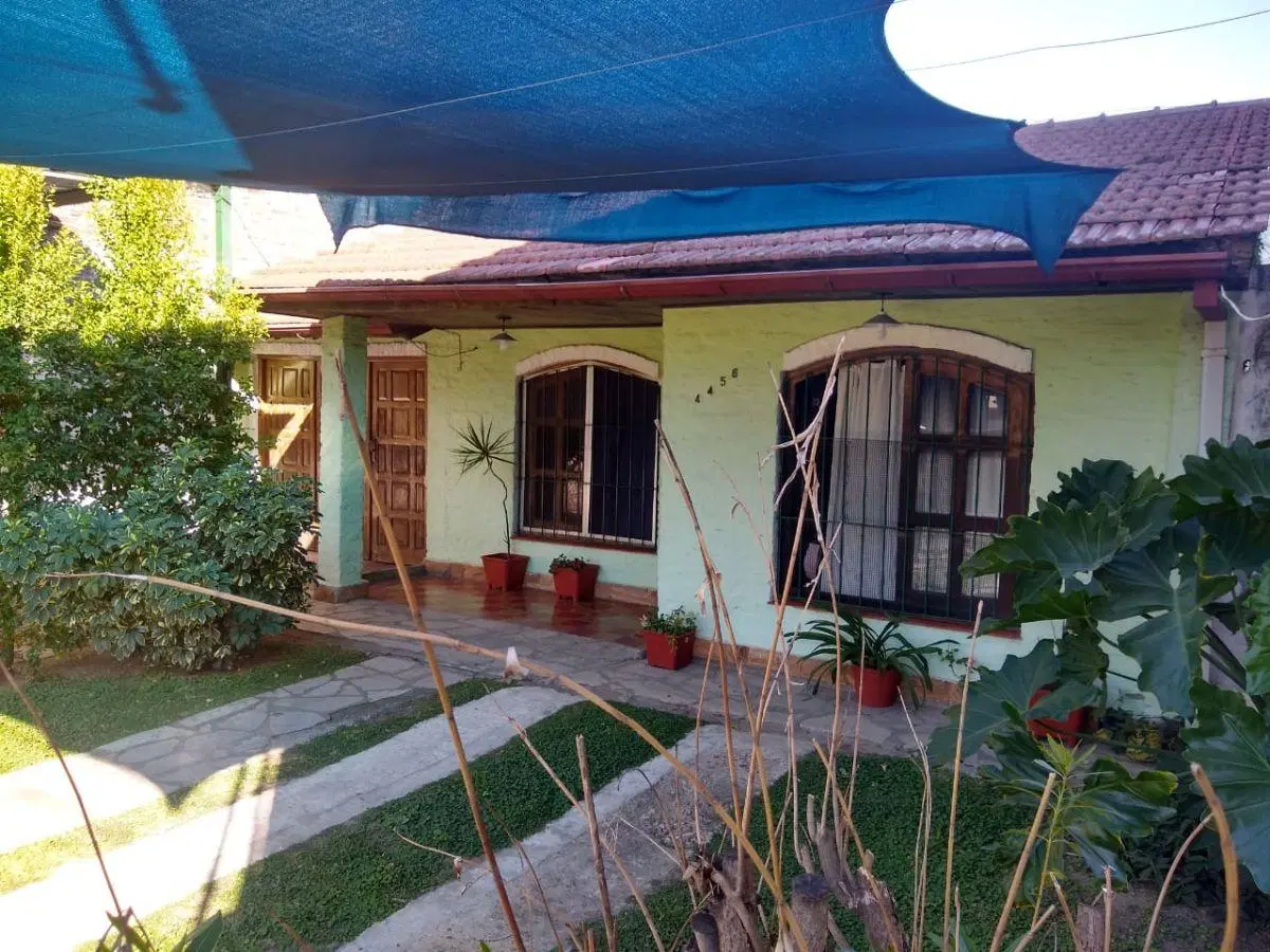 Hermoso duplex en venta sobre Av Libertador en Punta Chica 3