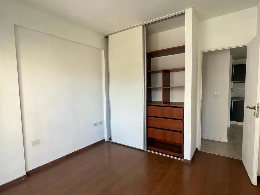 Hermoso 2 Amb. con Balcón en Ballester centro 8