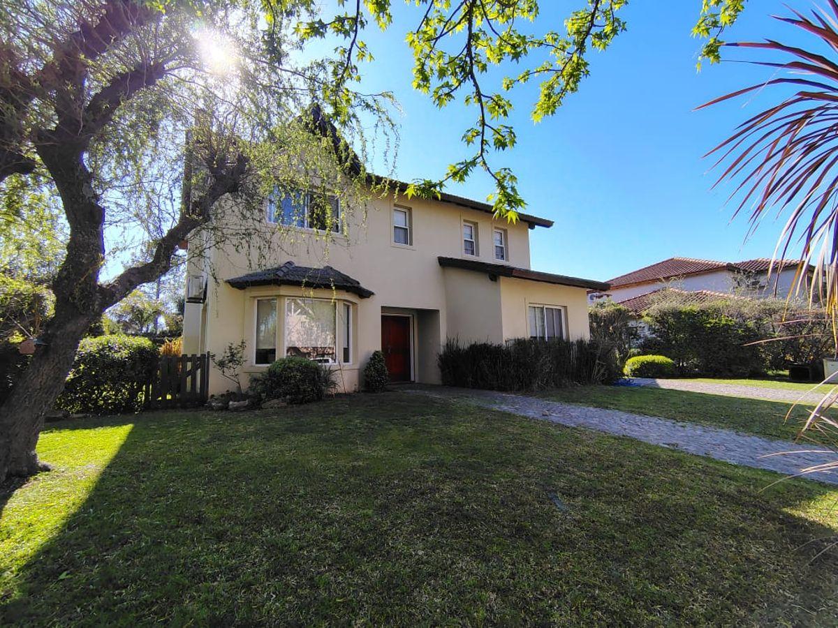 Foto de Hermosa casa en venta en Barrio Maschwitz Privado, imagen 4