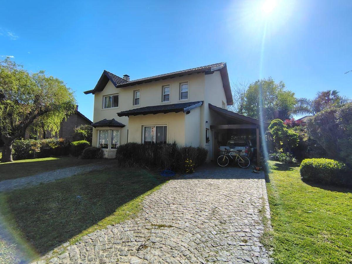 Foto de Hermosa casa en venta en Barrio Maschwitz Privado, imagen 3