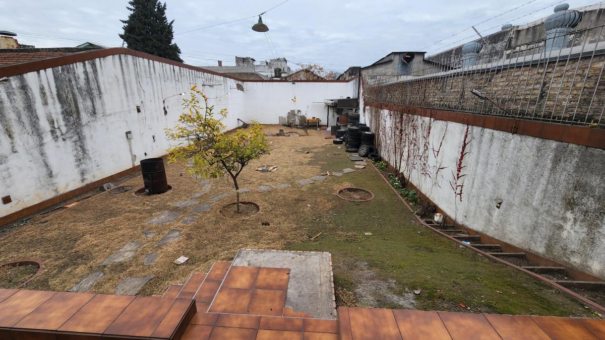 Chivilcoy 1500 - Casa de Categoria a Refacc 440 m² Cub Lote 10x52 5