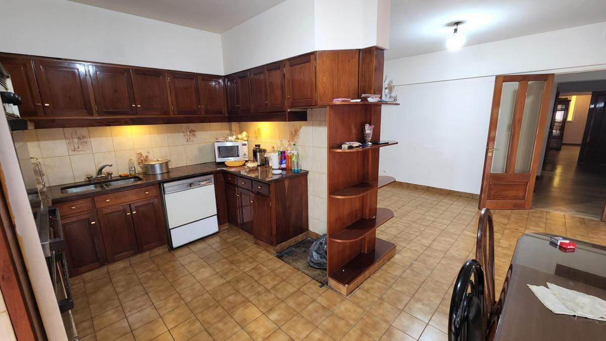 Chivilcoy 1500 - Casa de Categoria a Refacc 440 m² Cub Lote 10x52 2