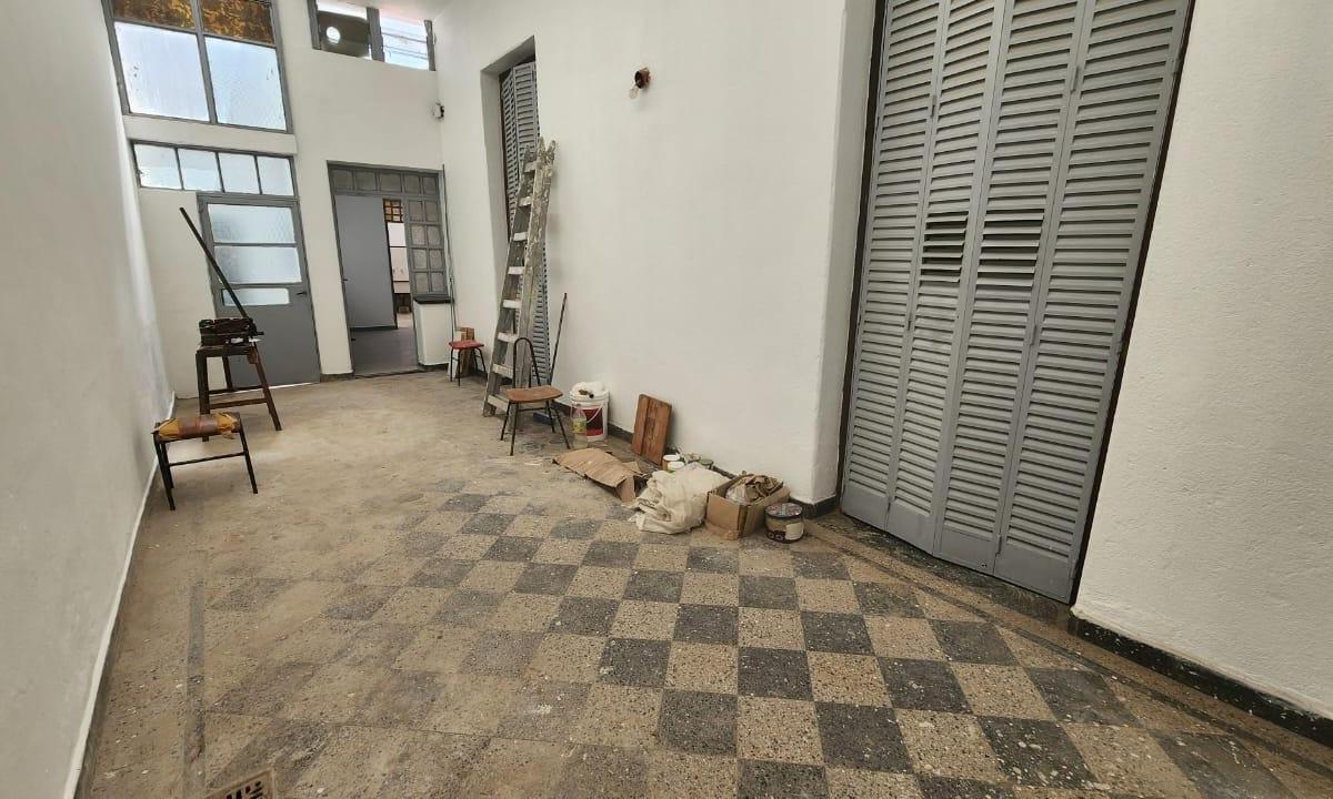 Carhue 2700 - Casa Refaccionada Sobre Lote 8x22 con Cochera y Terraza 2