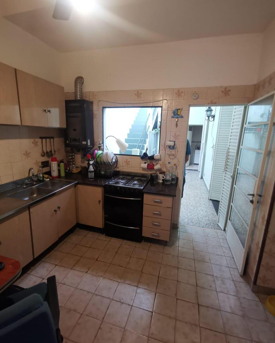 Foto de Terrero 3000-Casa sobre lote propio 8x13 terraza excte estado, imagen 2