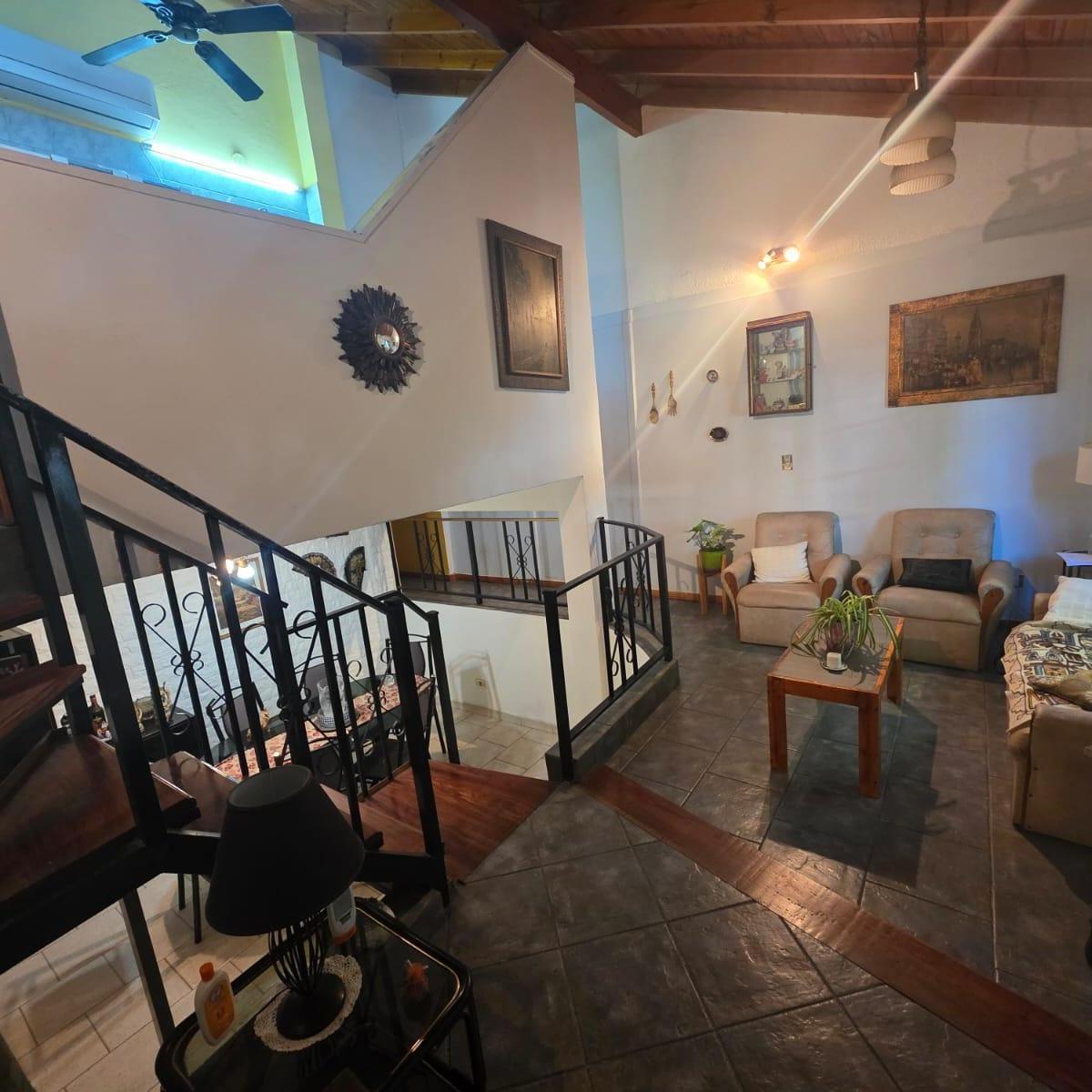 Bermudez 3500 - Casa 4 Amb con Cochera y Jardin Al Frente 1