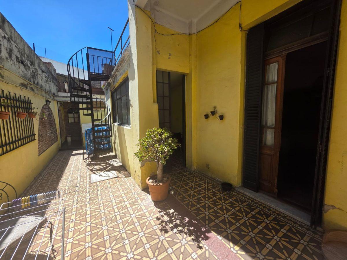 Foto de Bolivia 2700-Casa en lote propio ideal inversor 3 unidades en block, imagen 3