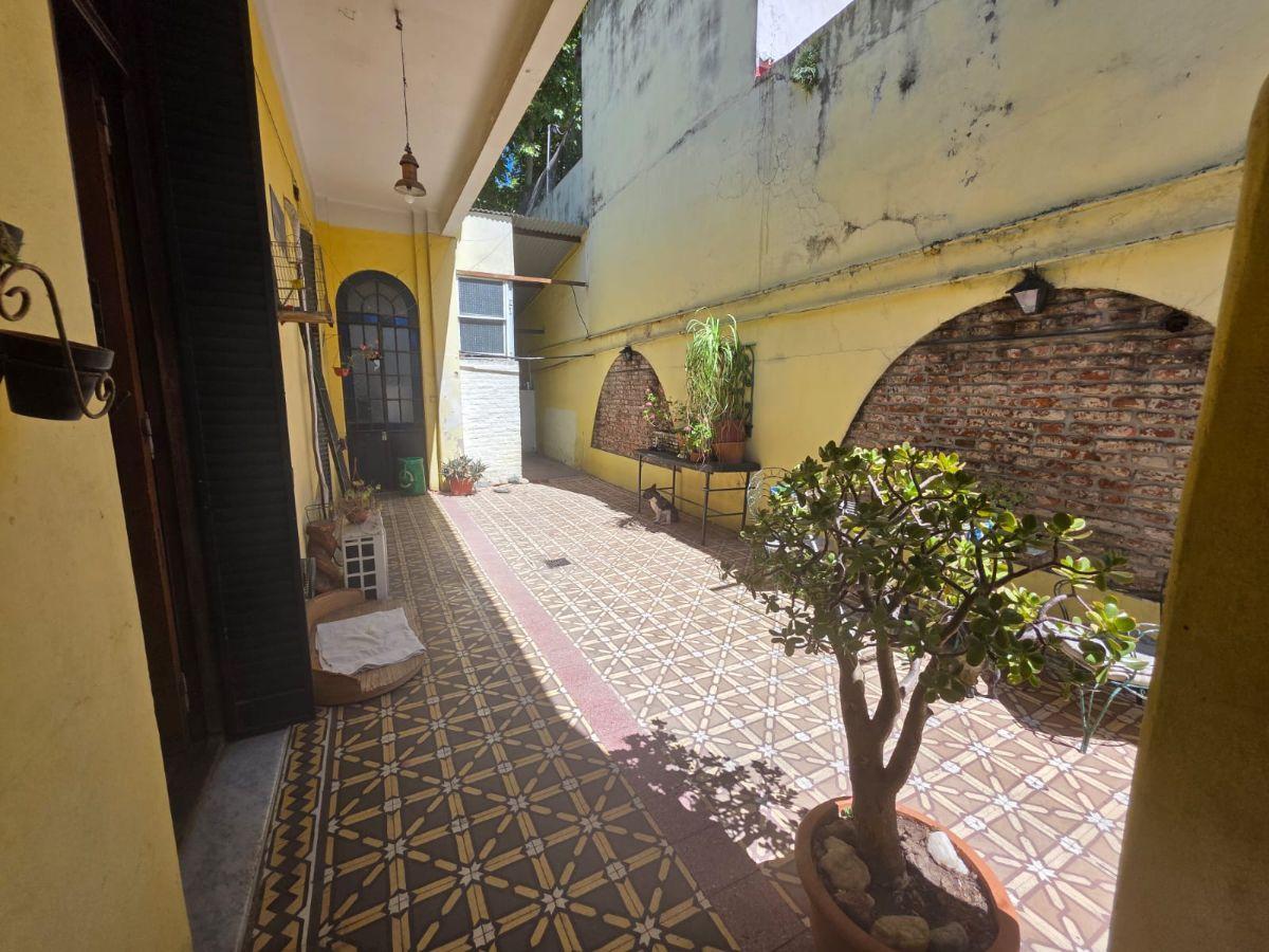 Foto de Bolivia 2700-Casa en lote propio ideal inversor 3 unidades en block, imagen 4